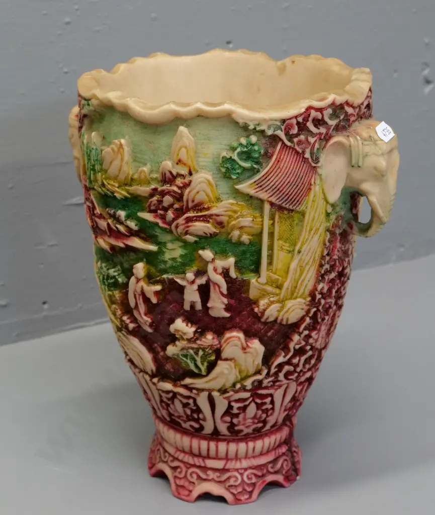 composite/resin relief pattern vase with elephant heads and Chinese motifs H-260 D-240 Image 1++