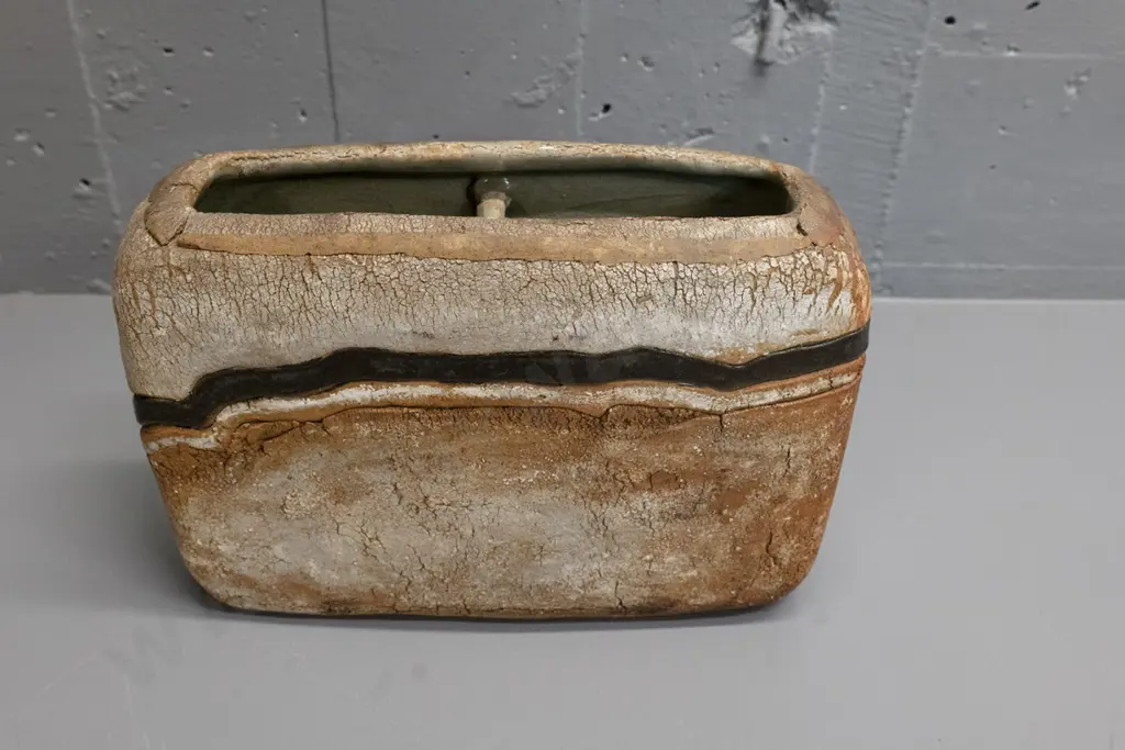 studio pottery rough textured slab vase - no maker's mark H-200 W-290 D-100 Image 1++