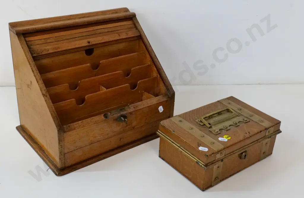 restorer's roll-top stationery organiser H260 W300 D220 - missing knobs and catch - & a metal cash box, chips to finish Image 1++