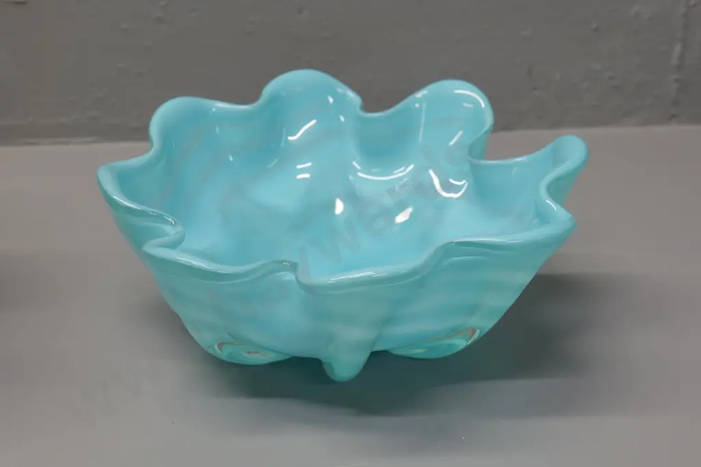 art glass turquoise swirl fluted bowl H-110 D-270 Image 1++