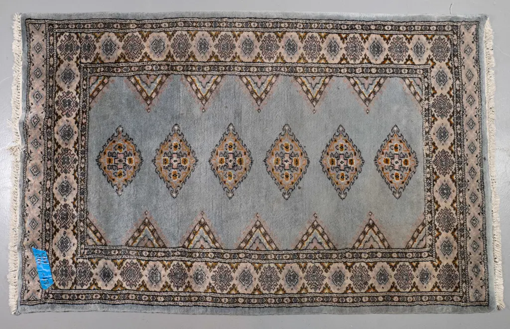 Pakistani woven wool Persian style floor rug - pale blue, cream, pink and gold - some spot marks L-1530 W-980 Image 1++