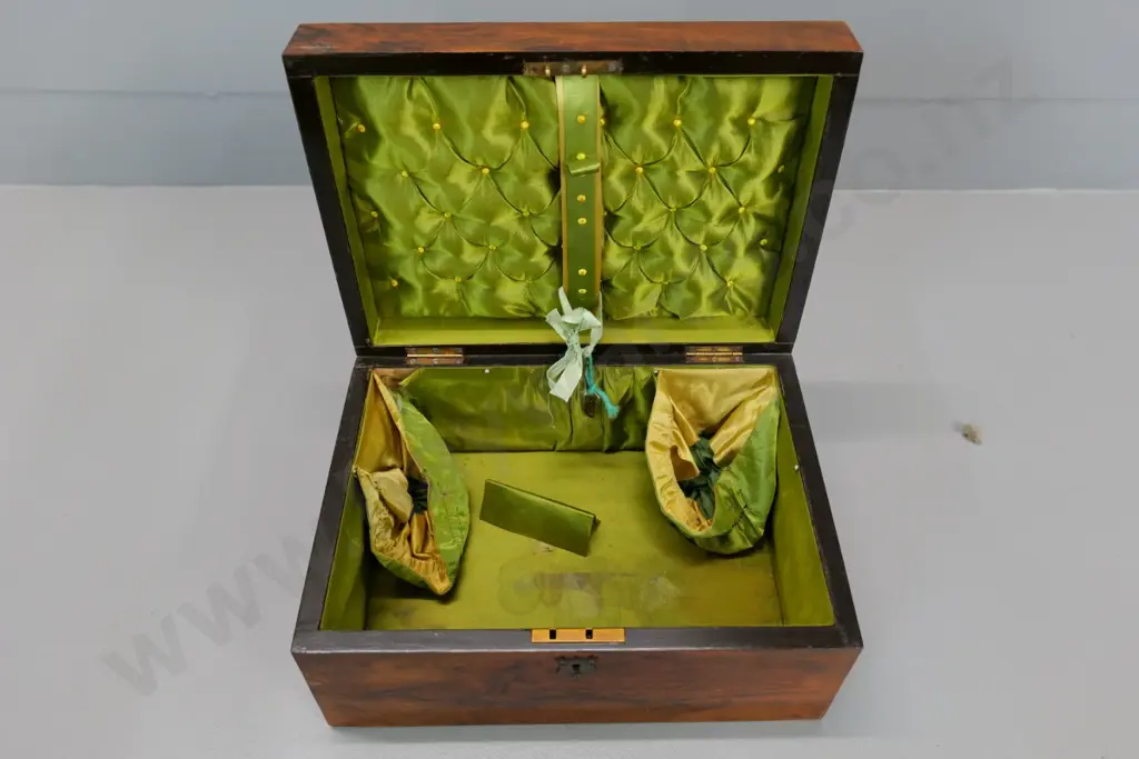 vintage work box with burr veneer, satin lining w/deep-button lid, some staining, no key H140 W300 D215 Image 1++