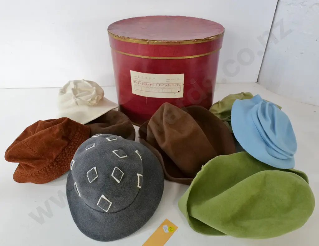 vintage cardboard hat box with assorted home-made felt hats, some partly constructed Image 1++