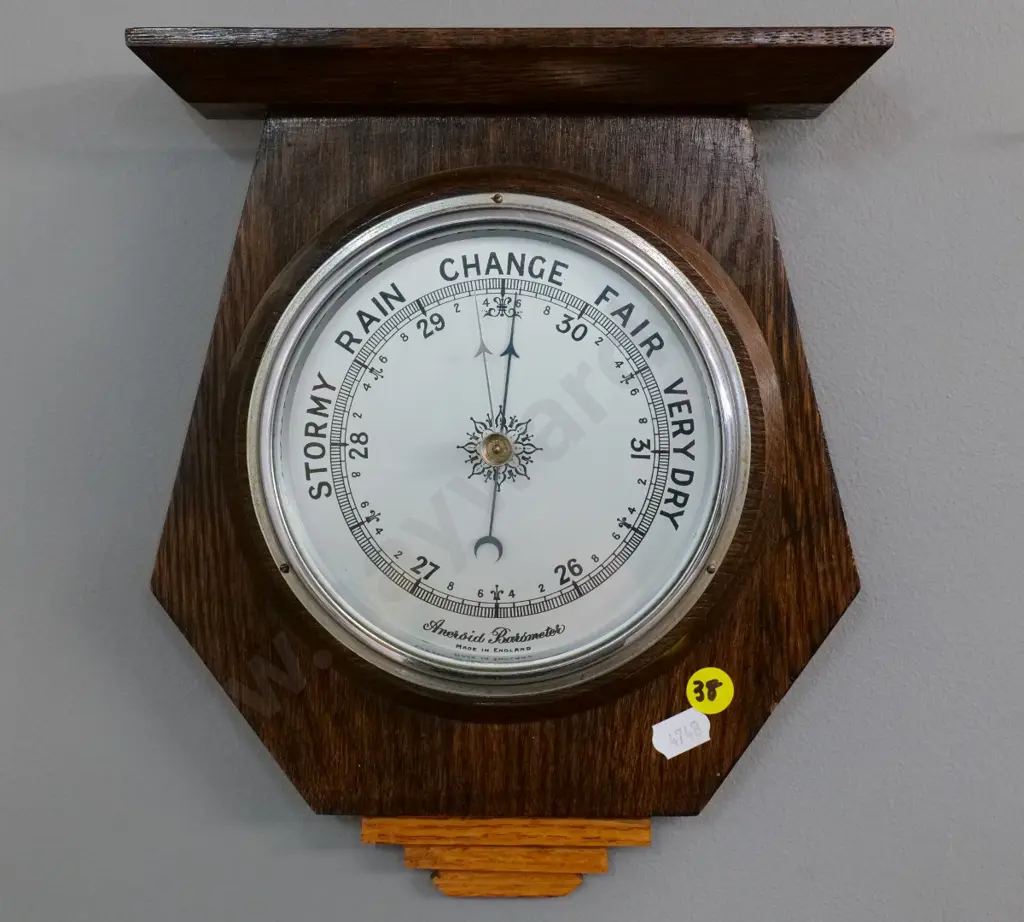 wood-cased wall barometer - made in England H-270 W-230 Image 1++