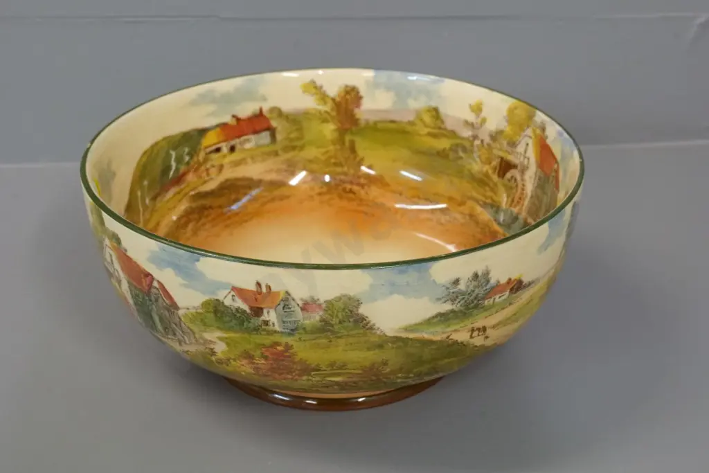Royal Doulton English Countryside salad bowl - light crazing D-230 Image 1++