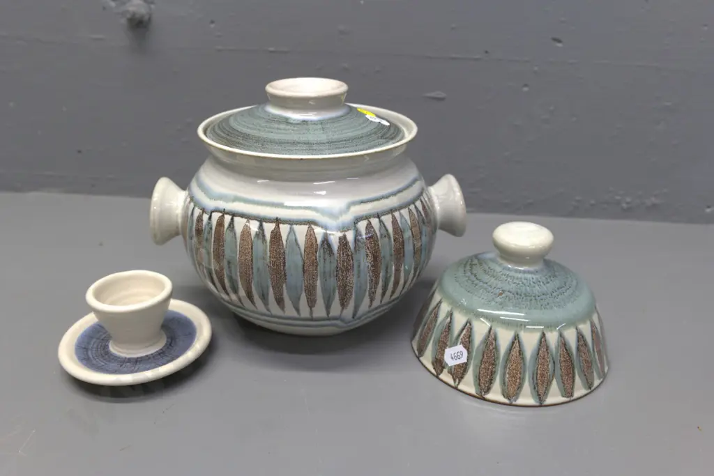 Hanmer studio pottery items - egg cup and high glaze lidded casserole H-170 W-220 and cover for butter cover, Image 1++