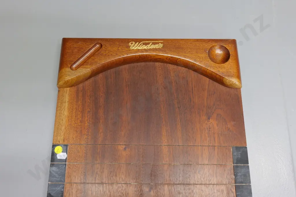 Wisden's mahogany "Shove Ha'penny" style coin sliding pub game board L-610 W-350 Image 1++