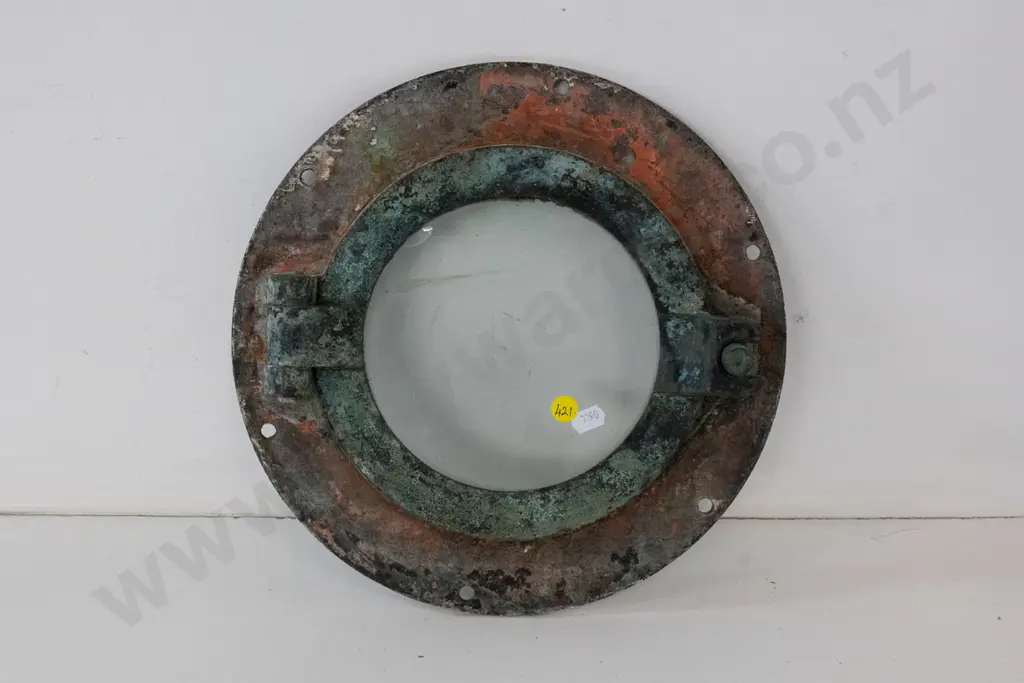 vintage brass porthole - paint flaking, small surface chip to glass, no locking nut - Diameter 300 Image 1++