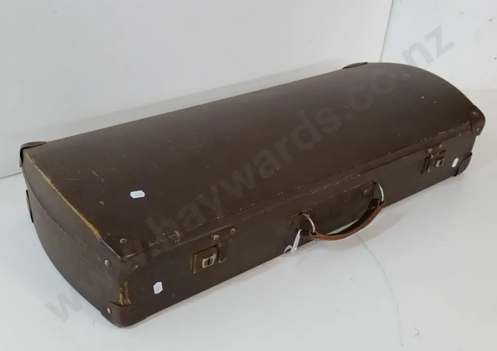 vintage cased viola (note about tuning issues) comes with 2 viola bows in fitted case, one is German Image 1++