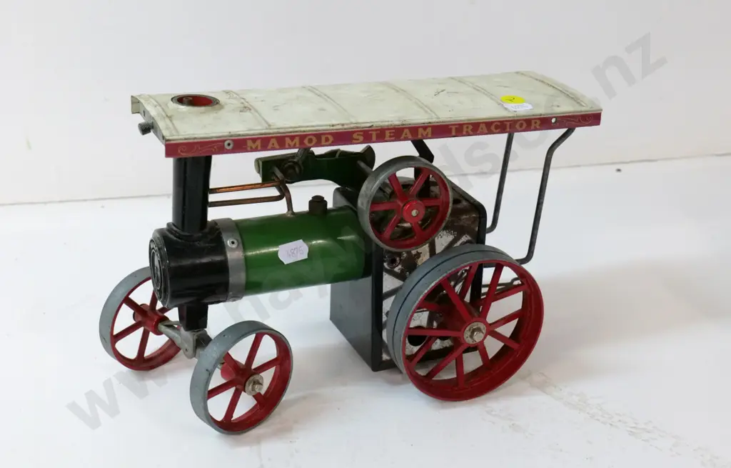 Viamod / Mamod model steam tractor - includes fuel holder, may have missing parts H-170 L-270 W-120 Image 1++