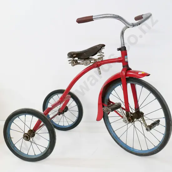 vintage Victor Nelson Ltd Dunedin child's trike - wear and tear to leather seat & finish H-710 L-800