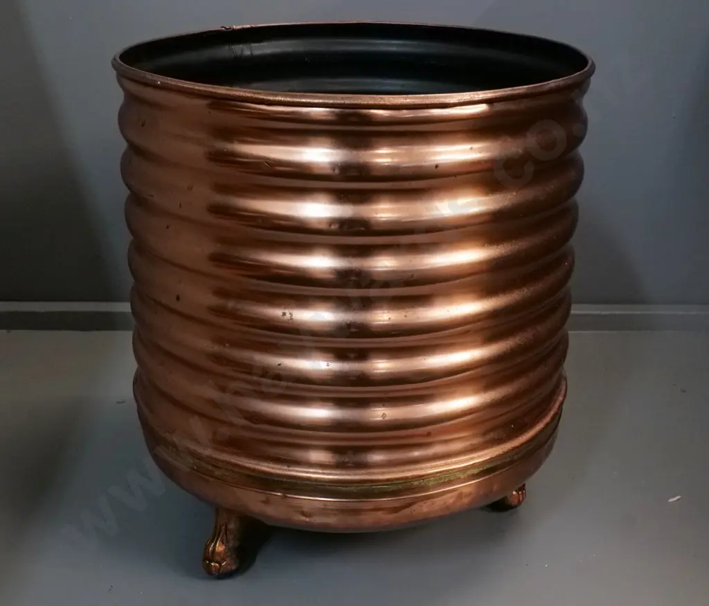 ribbed copper 3-footed wood bin H-450 Diameter 390 Image 1++