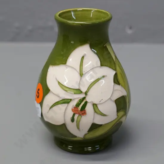 small Moorcroft tube-lined floral pattern vase H-100