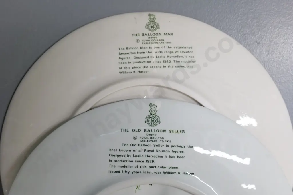 2 Royal Doulton 1979/80 balloon sellers relief pattern display plates - Balloon Man and The Old Balloon Seller D-260 Image 1++