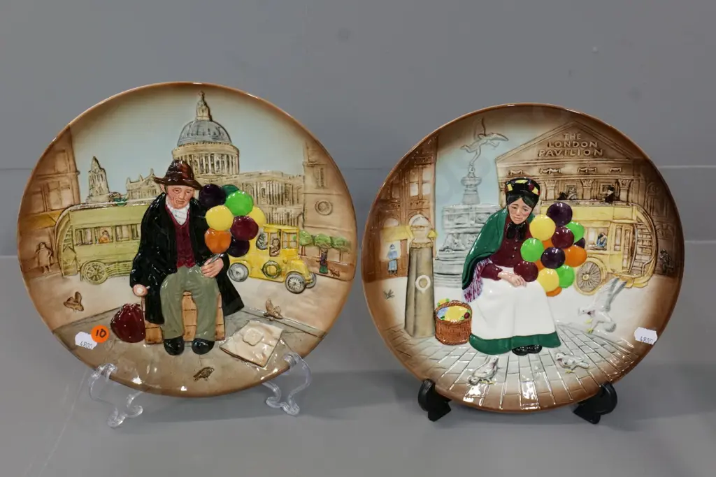 2 Royal Doulton 1979/80 balloon sellers relief pattern display plates - Balloon Man and The Old Balloon Seller D-260 Image 1++
