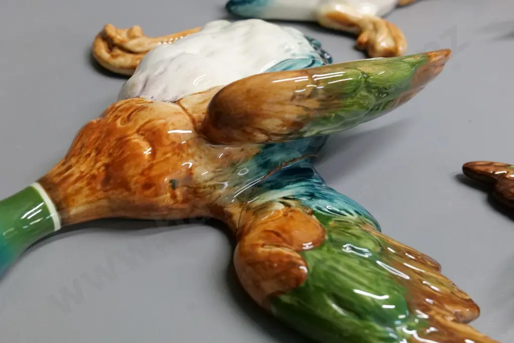 set of 5 Beswick wall hanging flying ducks - largest one H-300 L-300 has mend to wing Image 1++