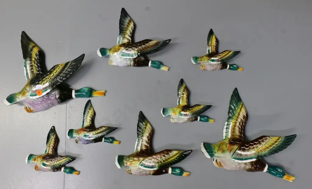 8 hand painted flying wall ducks - one with 'Ocean' Hand Painted label - two colour schemes. Largest is H-220 L-240 Image 1++