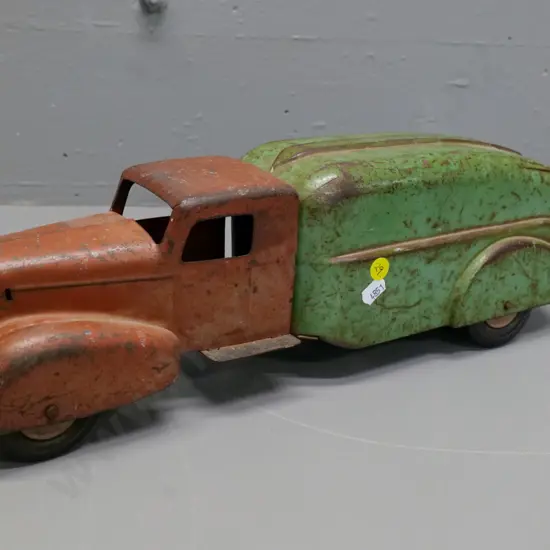 vintage tin toy delivery van - missing grille and back door - overall paint loss and wear H-140 L-430