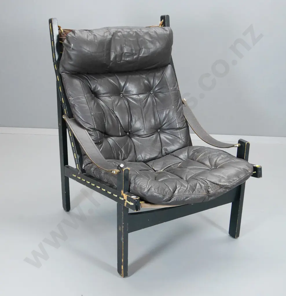 mid-century deep buttoned leather sling back chair H-960 W-625 D-660 Image 1++