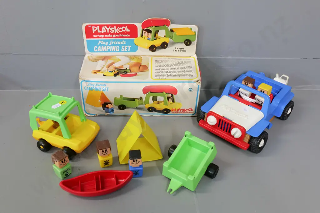 Playskool camping set with tent, canoe and figures, wear to box, and a larger scale Playskool Jeep H-110 L-260 Image 1++
