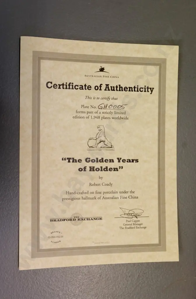 Bradford Exchange Holden Years of Holden collector's plate D-300, in original box - limited edition of 1948 Image 1++