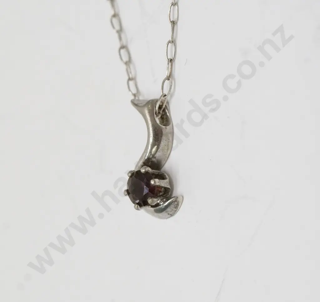 silver garnet necklace stamped 925 Image 1++