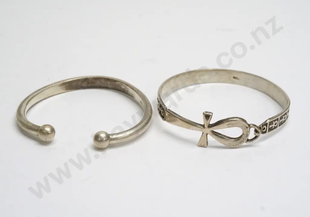 2 silver bangles Image 1++