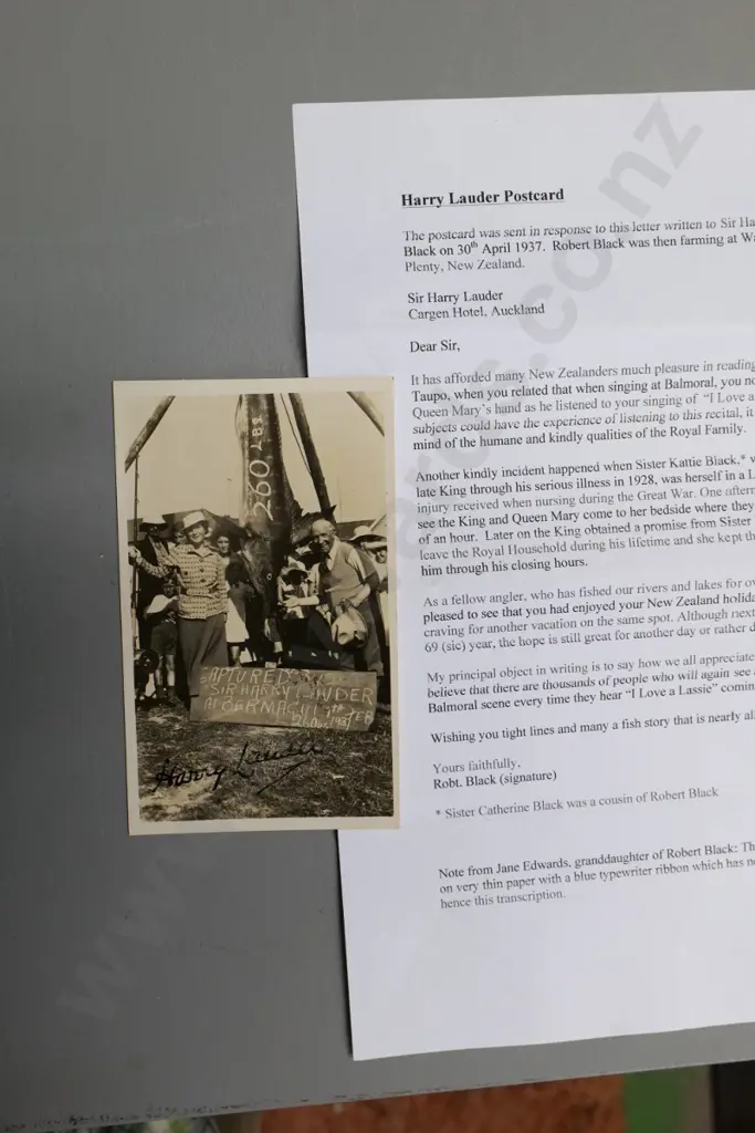 signed 1937 photo postcard of Harry Lauder with transcription of letter from New Zealander, on a fishing theme Image 1++