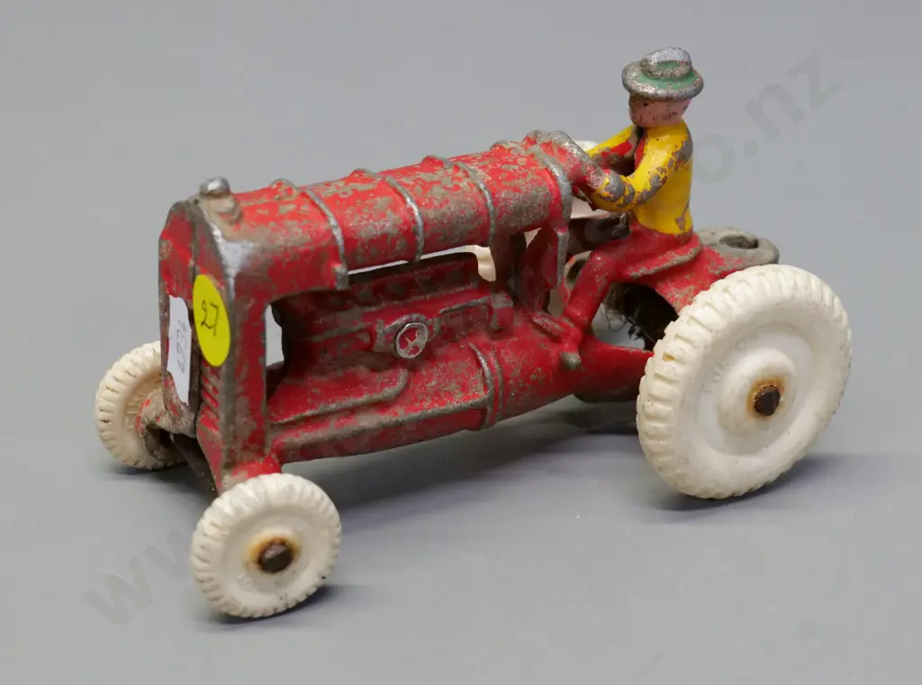 vintage small Fun Ho tractor with driver - wear and paint loss H-70 L-120 Image 1++