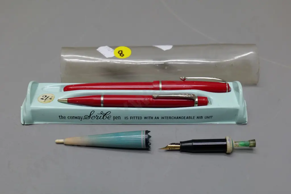 Conway Stewart 'Scribe' fountain pen and propelling pencil set, and a parasol-themed small fountain pen Image 1++