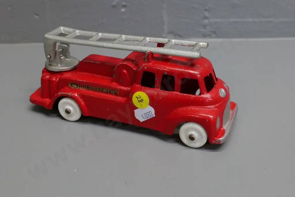 Fun Ho fire engine - L-180 Image 1++