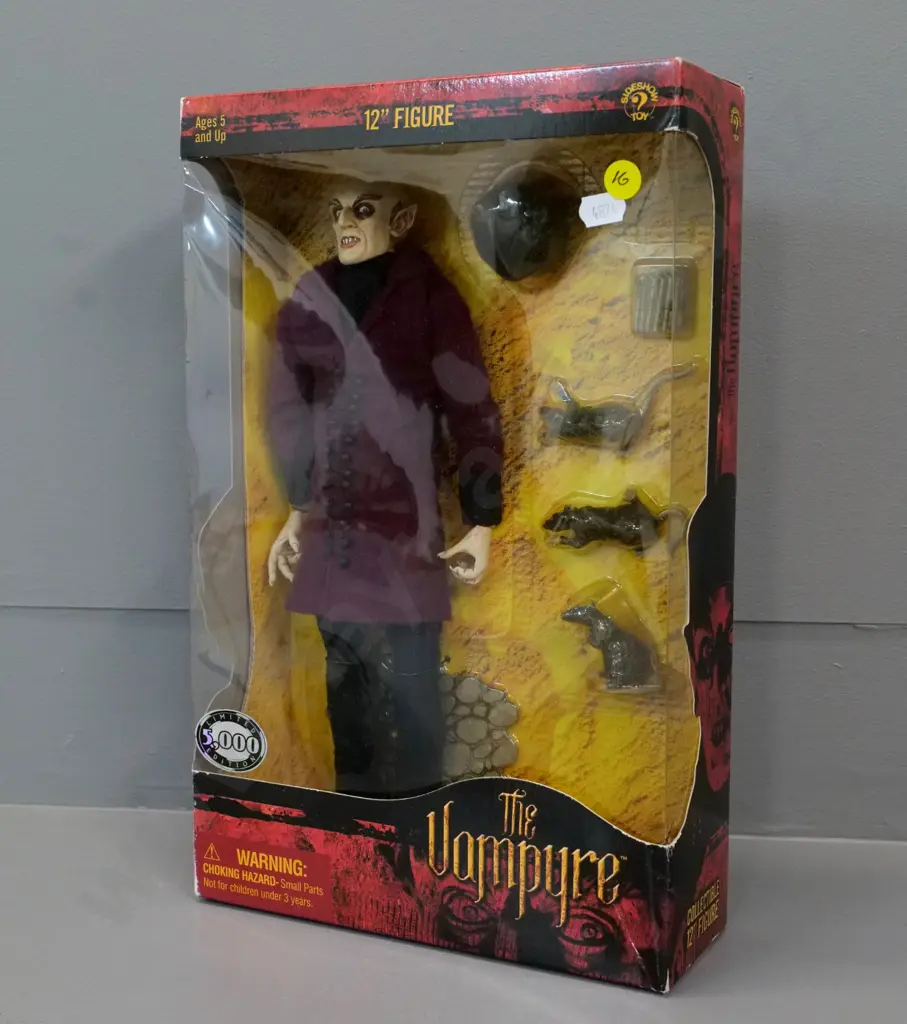 Sideshow Collectables 12" figure in original box - The Vampyre Image 1++