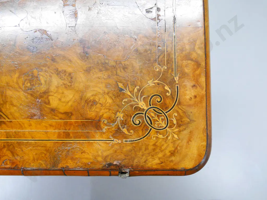 Victorian walnut games table w/ burr & marquetry top, column base - veneer loss & bubbling H740 L91 W440 closed0 Image 1++