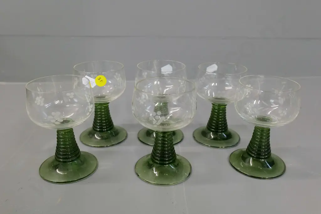 set of 6 retro etched glasses with heavy green ribbed bases H-105 Image 1++