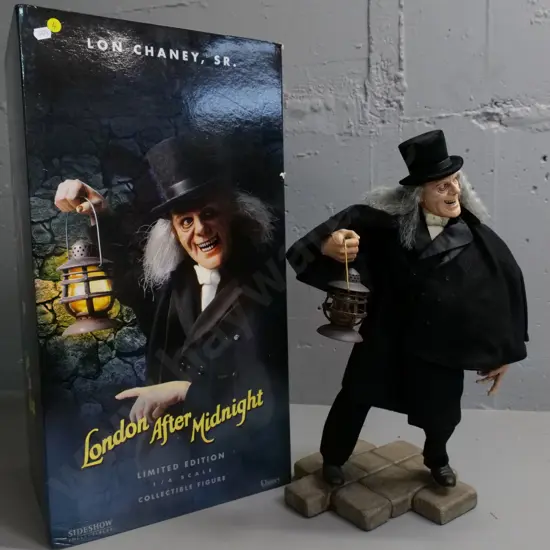 boxed Sideshow Collectables limited edition 1:4 scale figure - Lon Chaney Sr - London After Midnight H450