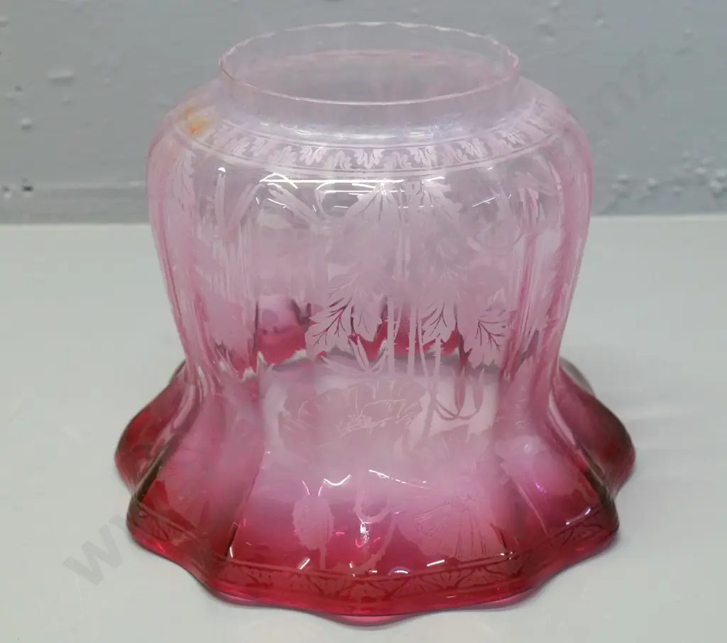 frilled and etched light shade with poppy motif - ruby glass fading to pink H-170 D-200 Image 1++