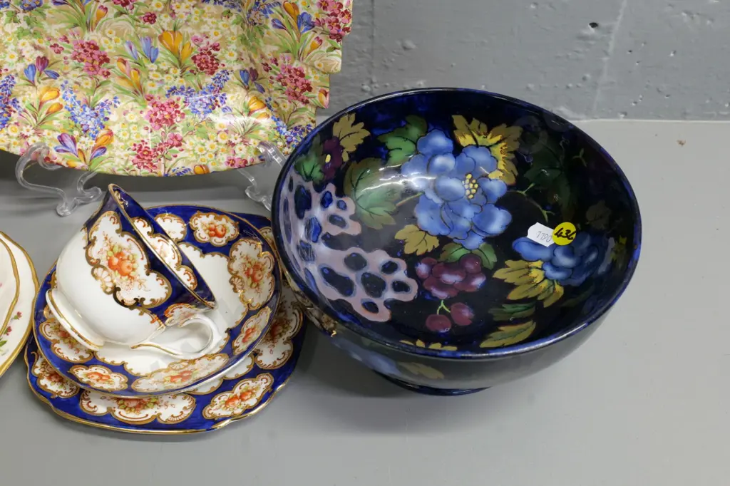 6 pieces of English china - Stanley Ware Jacobean footed bowl, Royal Winton AOF dish, Royal Albert trio & 2 plates, etc Image 1++