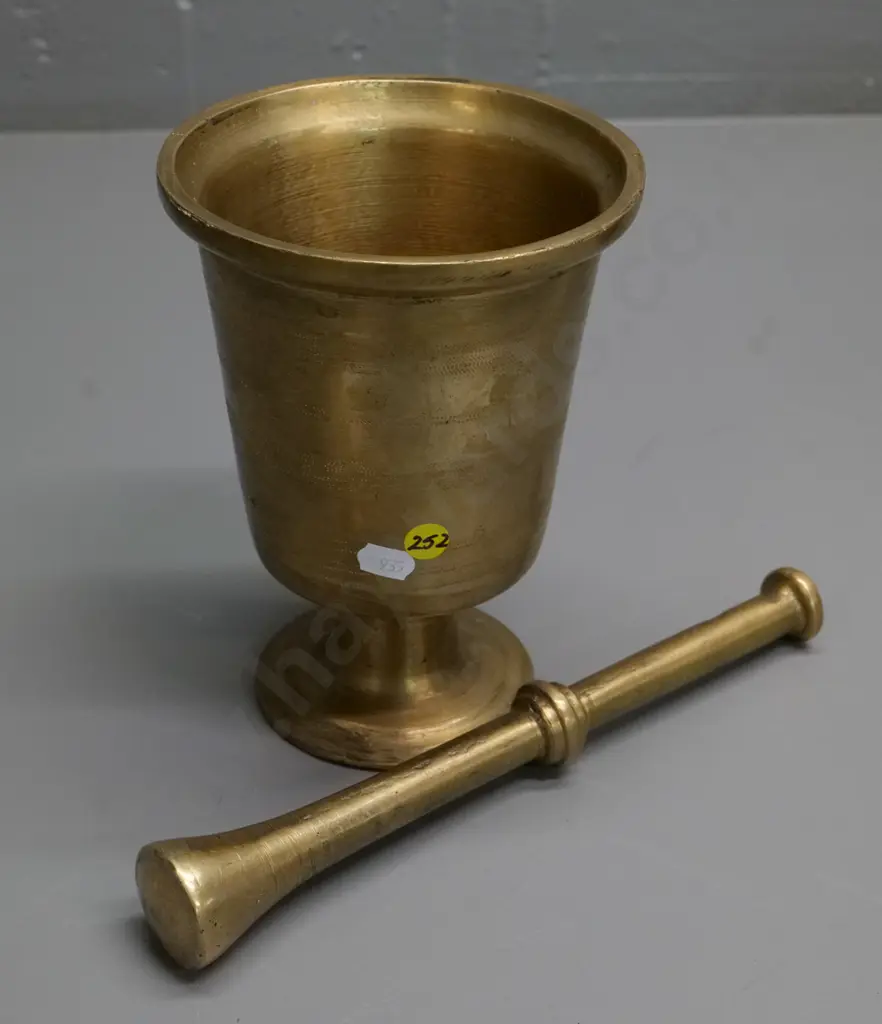 heavy brass mortar and pestle - mortar H-200, pestle is L-270 Image 1++
