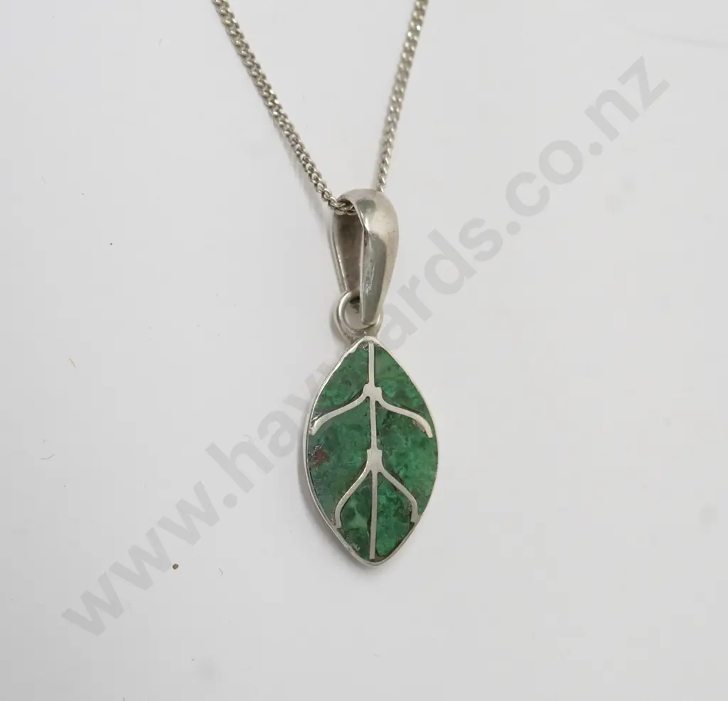 silver leaf necklace stamped 925 Image 1++