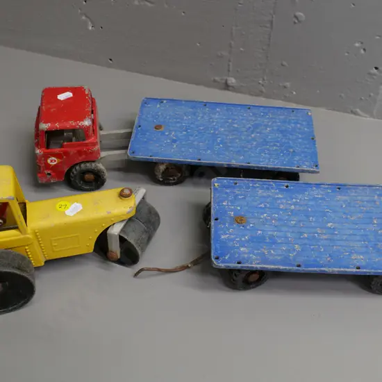Fun Ho road roller with plastic wheels H130 L240 and tandem truck and trailer - trailer arm bent, general paint wear
