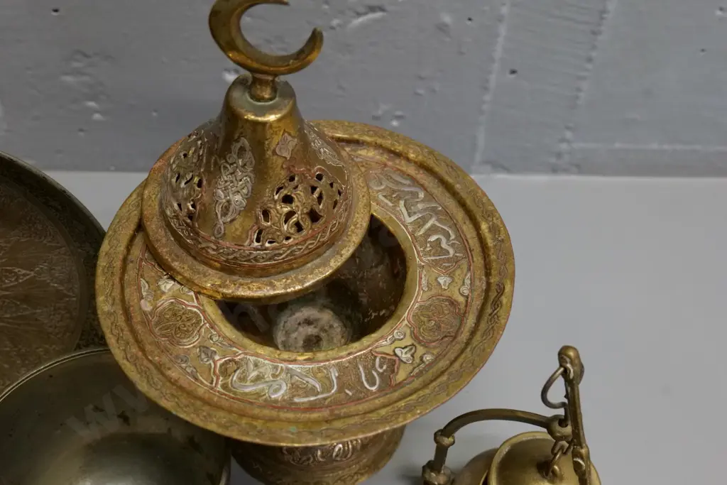 4 pieces of brassware - incl. Middle Eastern enamel patterned ware, taller piece with mixed metal raised design H-220 Image 1++