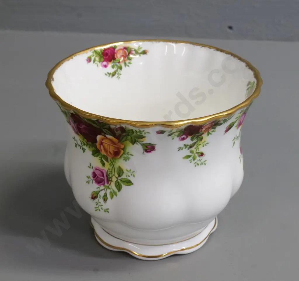 Royal Albert Old Country Roses small jardiniere H-120 Diameter 140 Image 1++