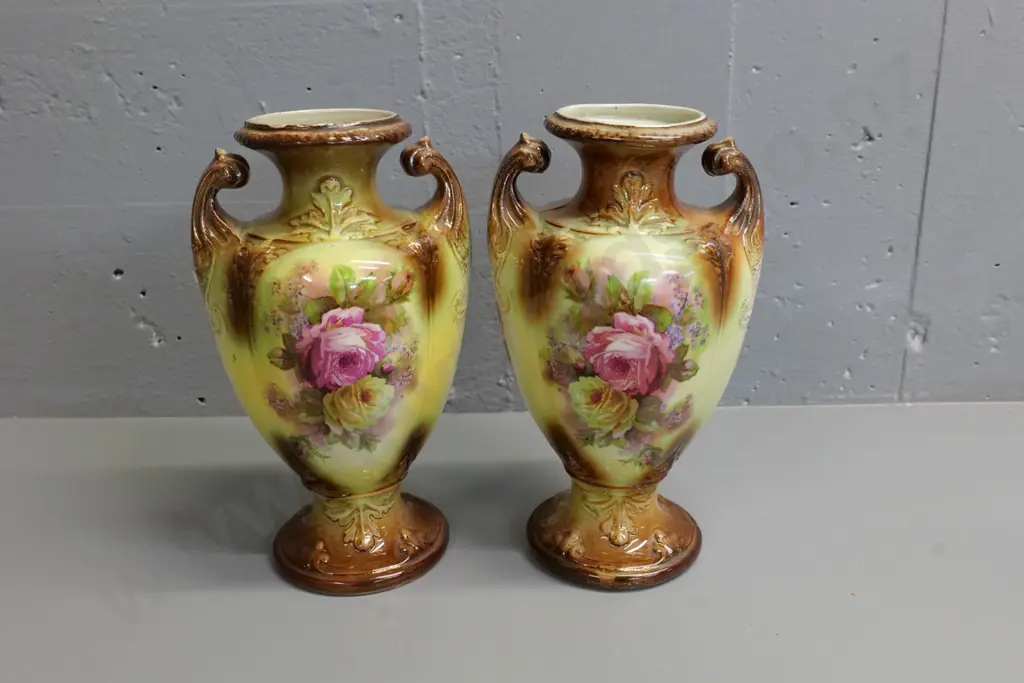 pair of Victorian 2-handled urn vases, no maker's marks H-270 Image 1++