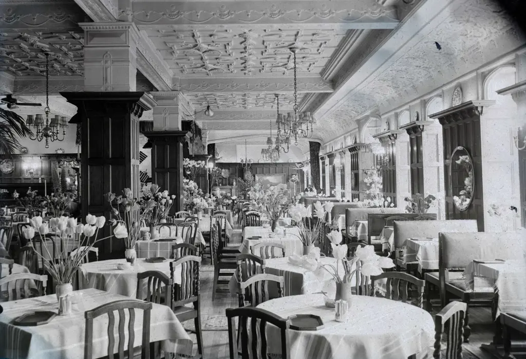 E.A. Philips studio? 3 boxes of glass plate negatives - Savoy Hotel, Southland, Farra Bros. Grand Hotel etc Image 1++