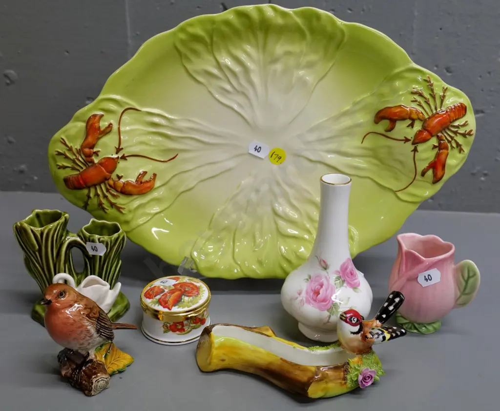 Carlton ware lobster dish L-350 W-230, Sylvac swan vase, Beswick robin, Cara bird trough etc. Image 1++