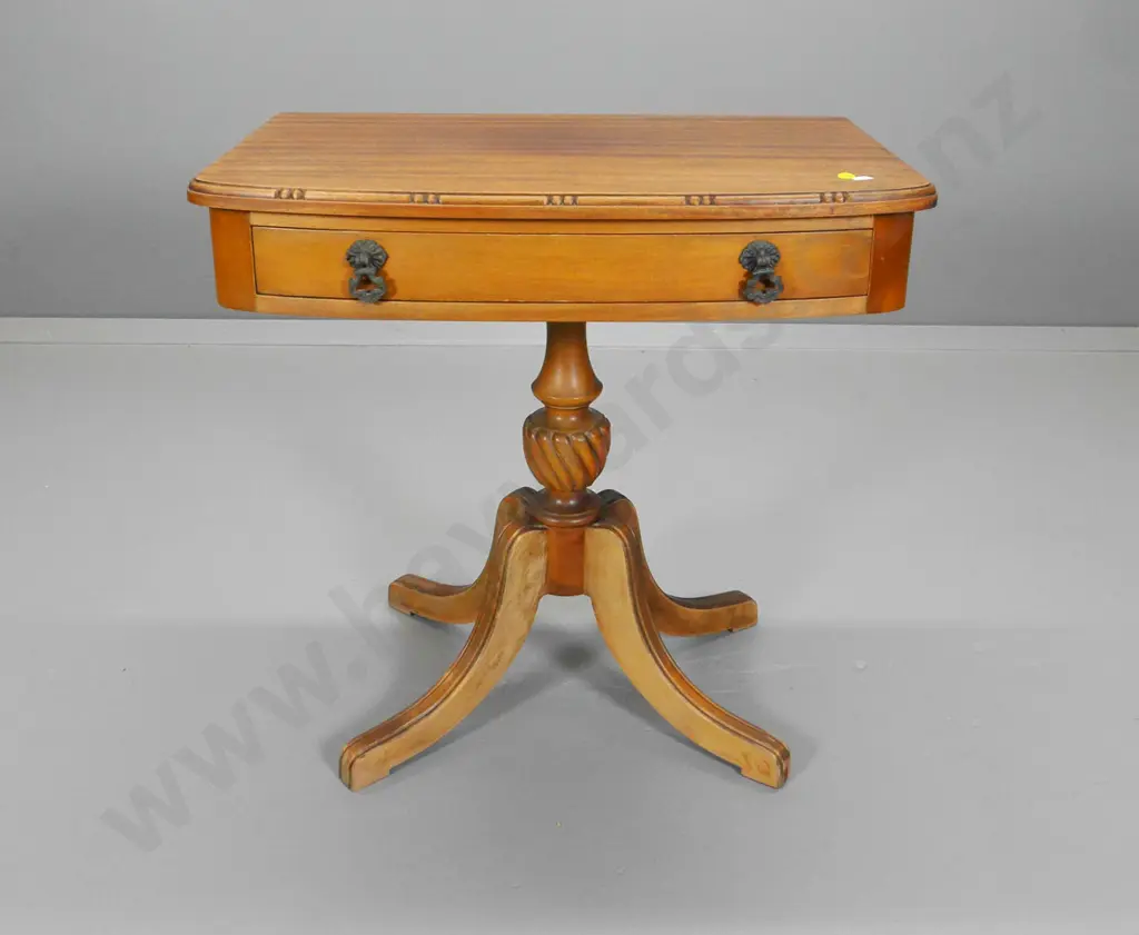 mahogany side table with pedestal base, one drawer H-590 W-610 D-370 Image 1++