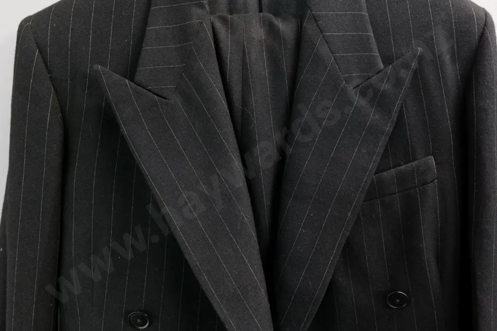 vintage pin-stripe double breasted man's suit with Bob Shepherd Dunedin label Image 1++