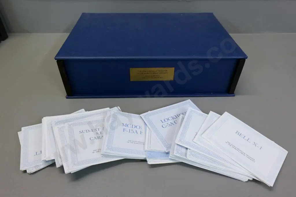cased set of 'Janes Medallic Register' World's Great Aircraft gold-on-bronze ingots - two are missing Image 1++
