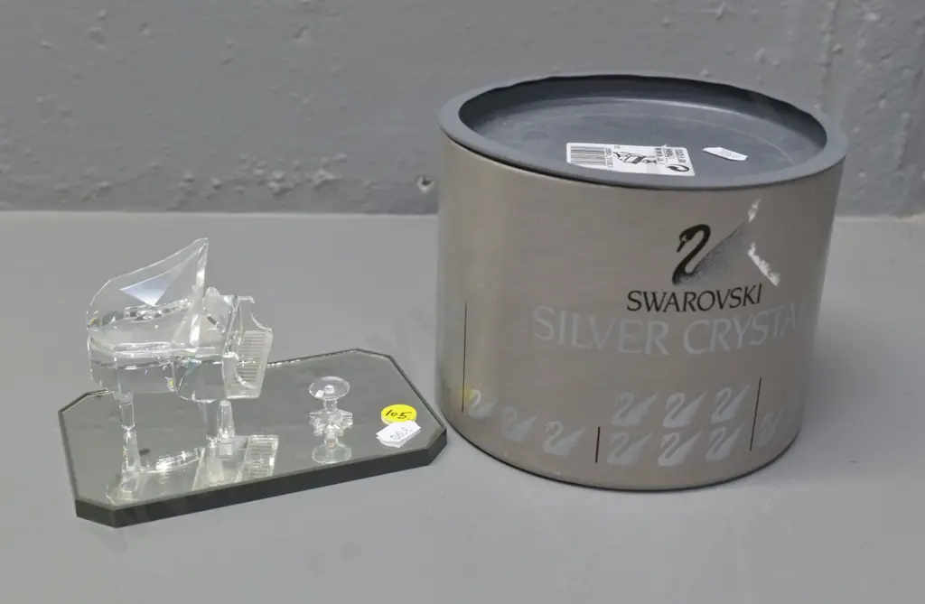 Swarovski crystal ornament - grand piano & stool on mirrored base H-70 - base is 140 x 90 Image 1++