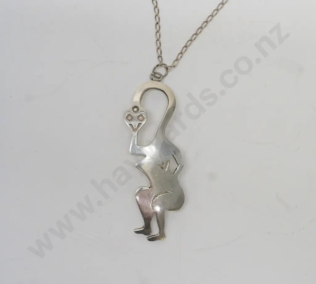 silver figure pendant stamped 925 Image 1++